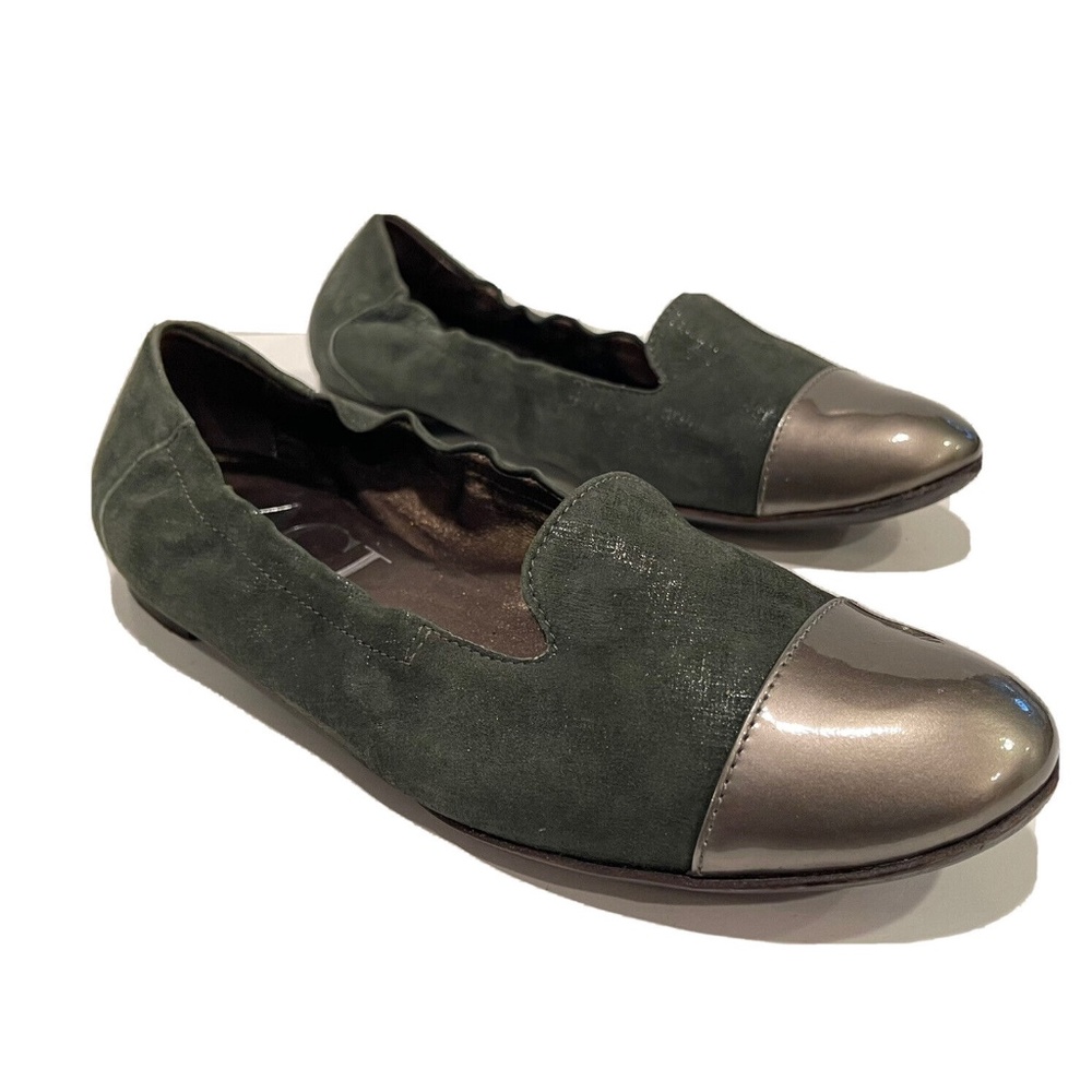AGL Flats Green Suede Patent Leather Cap Toe Loafer Women's Shoes Sz 38.5 8.5